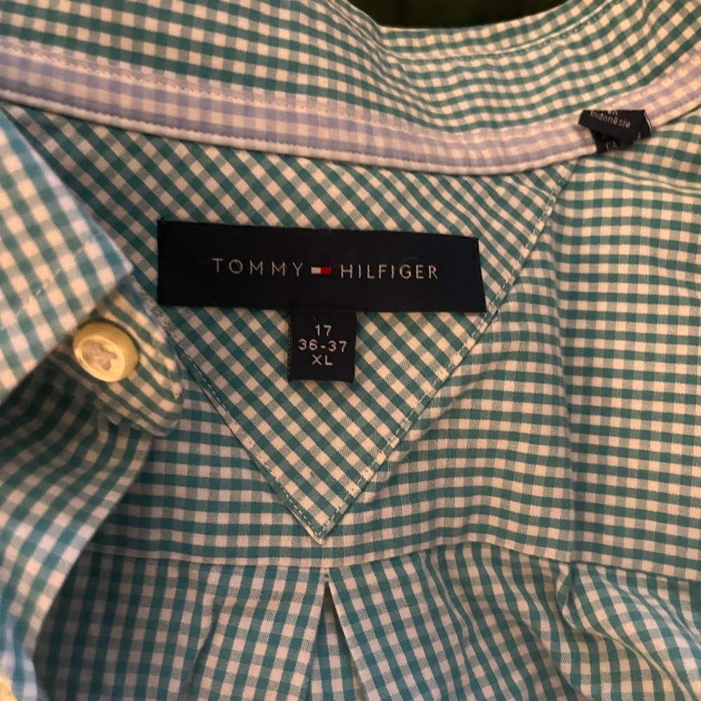 Tommy Hilfiger green Checkered Shirt XL 17 36-37 button down dress shirt